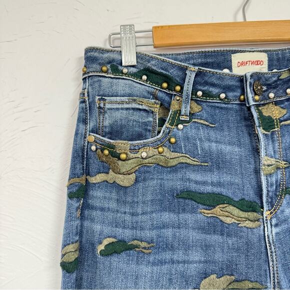 Driftwood High Rise Camo Embroidered Studded Raw Hem Blue Jeans Womens 28 Jackie - Picture 5 of 10